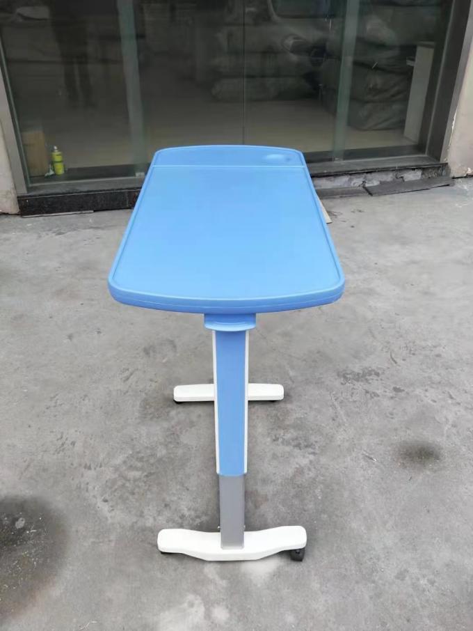 Van het het Ziekenhuisbed van de gaslente de Lijst van Tray Table Adjustable Over Bed aangaande Wielen 0