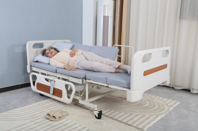 Witte verstelbare elektrische multifunctionele verpleegbed voor ziekenhuis 2090*1020mm 0