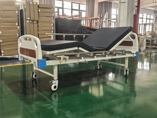 Tweefunctioneel handmatig ziekenhuisbed met koudgewalst staalframe