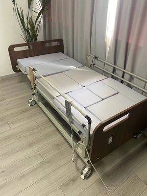 Elektrisch huis bejaardenverzorgingsbed met sluitbare wielen