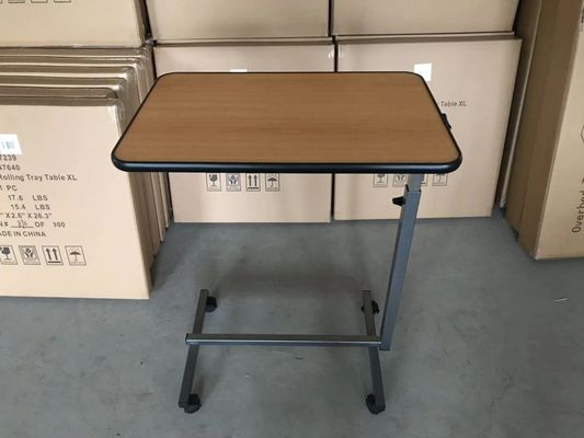 Tiltable Oppervlakte 700mm 1010mm de Lijst van Tray Table Over Bed Food van het het Ziekenhuisbed