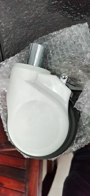 De Delen Medische Gietmachine van het het ziekenhuisbed 5 Duim Stod Plastic Wiel met Remabs Buitendekking