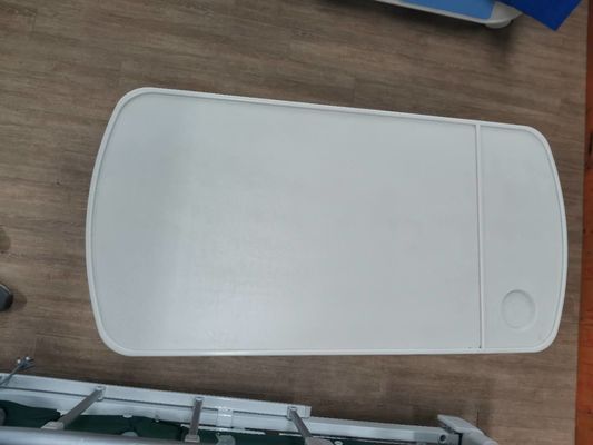 Het ziekenhuisbed over bedlijst voor het patiëntenziekenhuis Medisch over de Raad van de Bedlijst