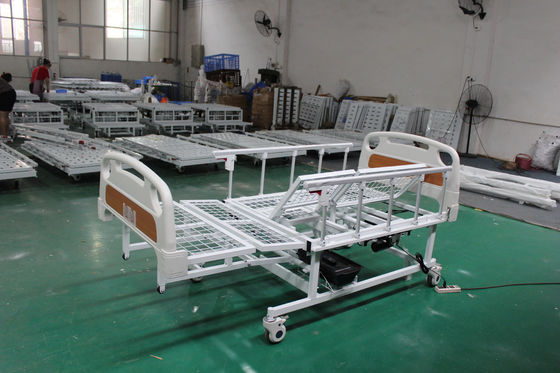 Het omkeren van het Elektrische Zorgbed Oudere Omkerende 250kg Elektrische Bed van de Verzorgingsthuiszorg